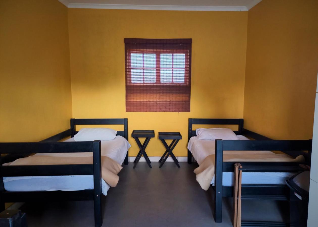 Hostel Backpackers Connection @ Jnb Airport Benoni Exterior foto