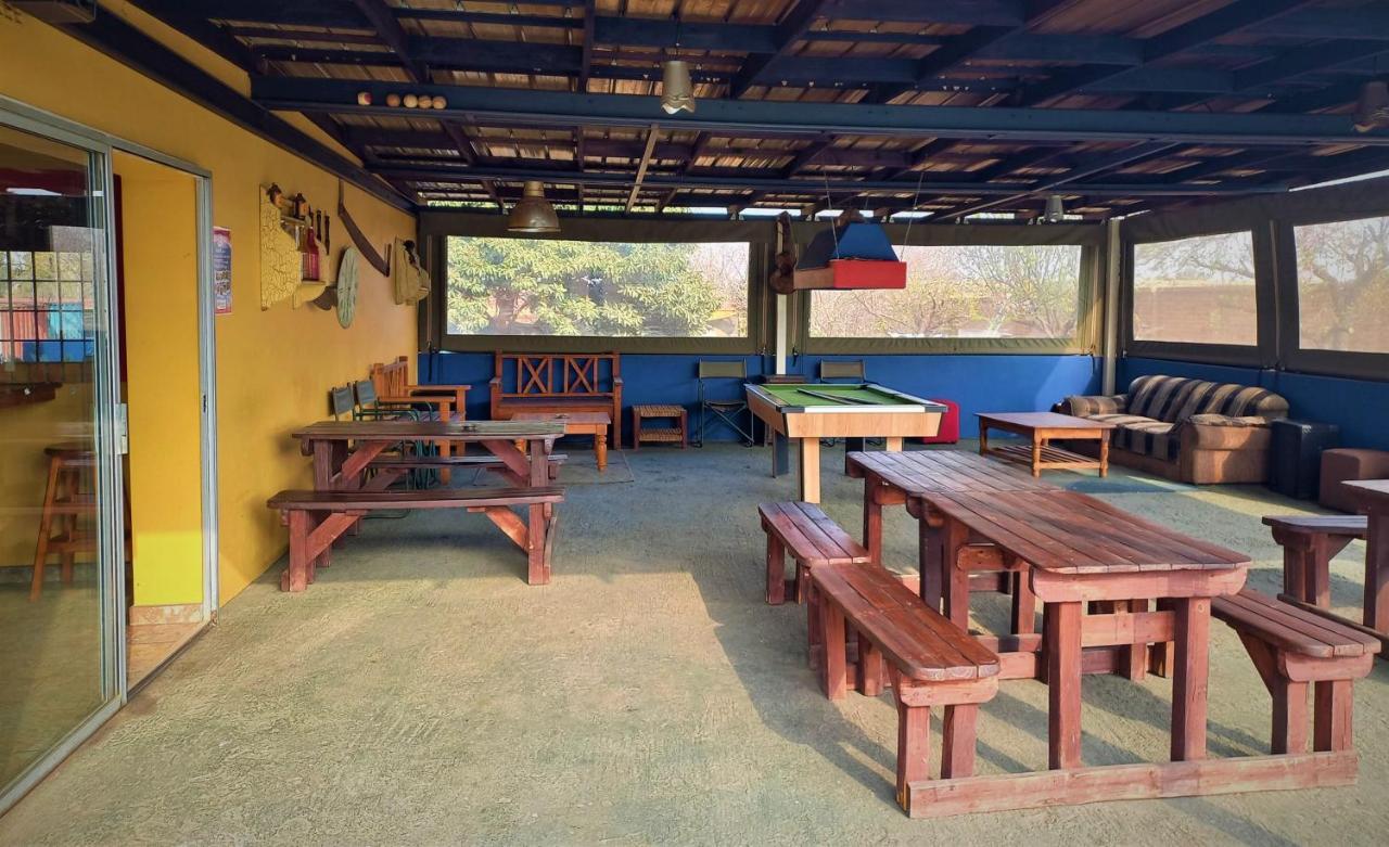 Hostel Backpackers Connection @ Jnb Airport Benoni Exterior foto