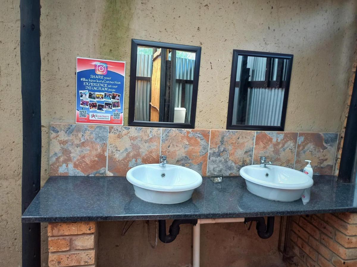 Hostel Backpackers Connection @ Jnb Airport Benoni Exterior foto