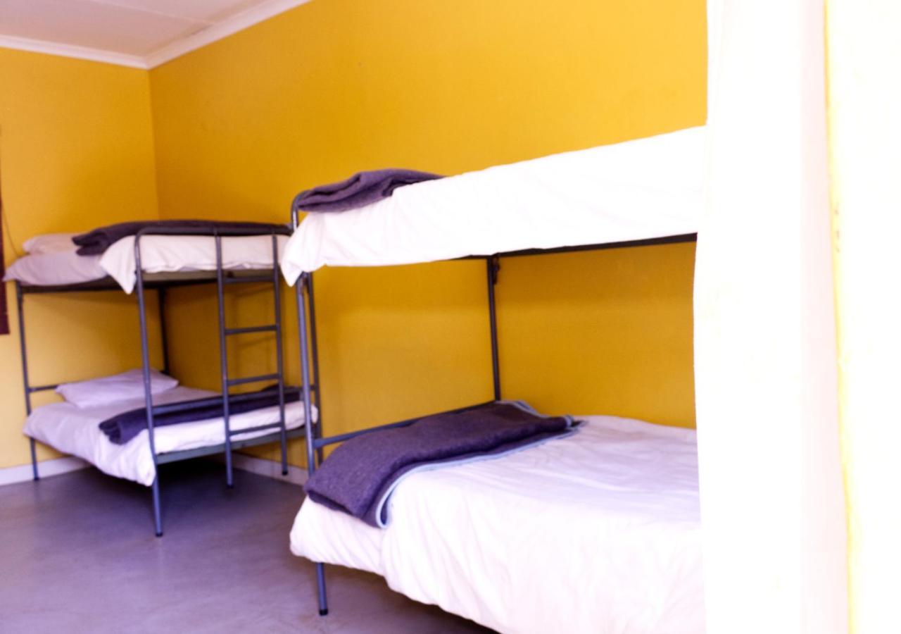 Hostel Backpackers Connection @ Jnb Airport Benoni Exterior foto